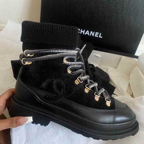 Chanel winter shoes - Picture 3 of 6